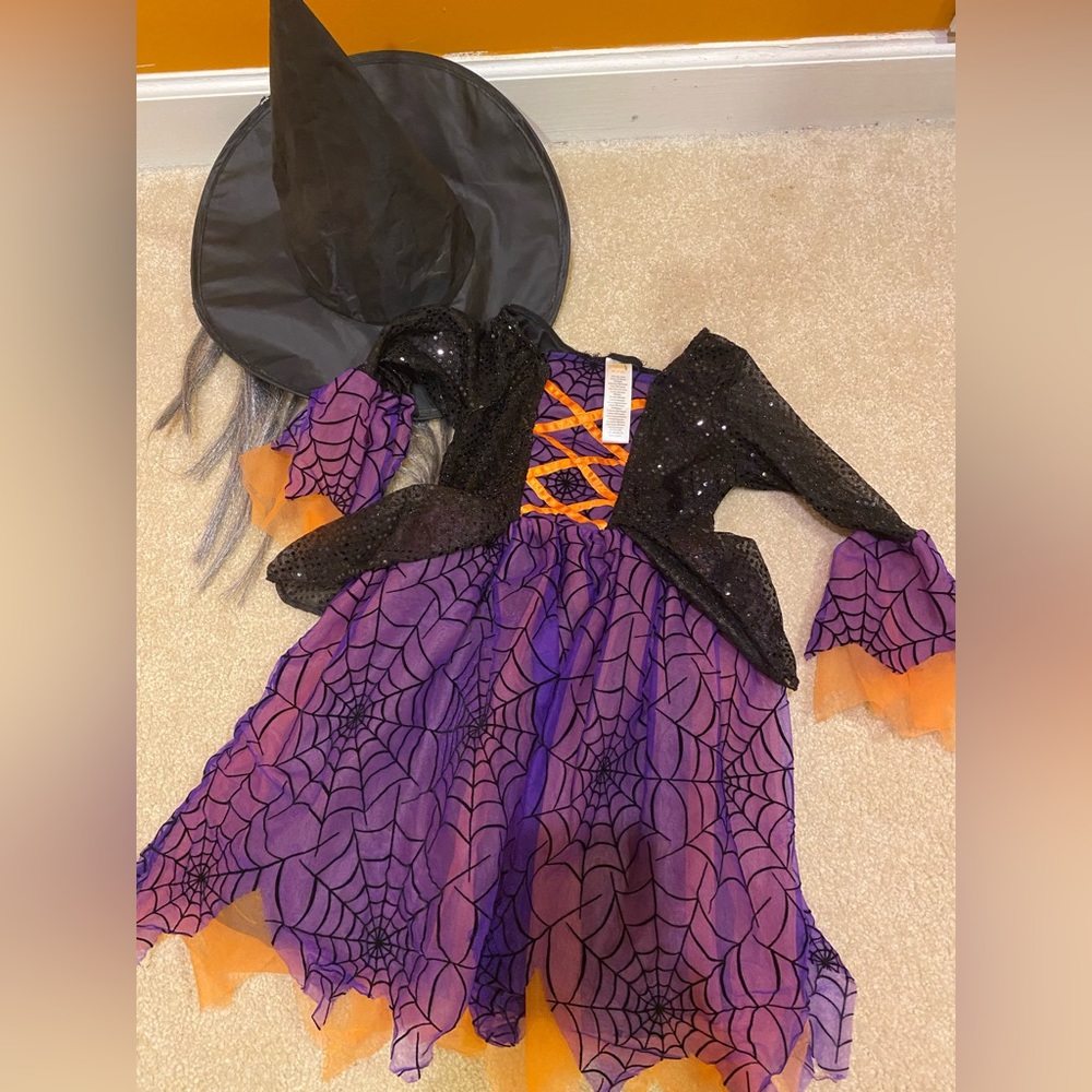 Witch costume